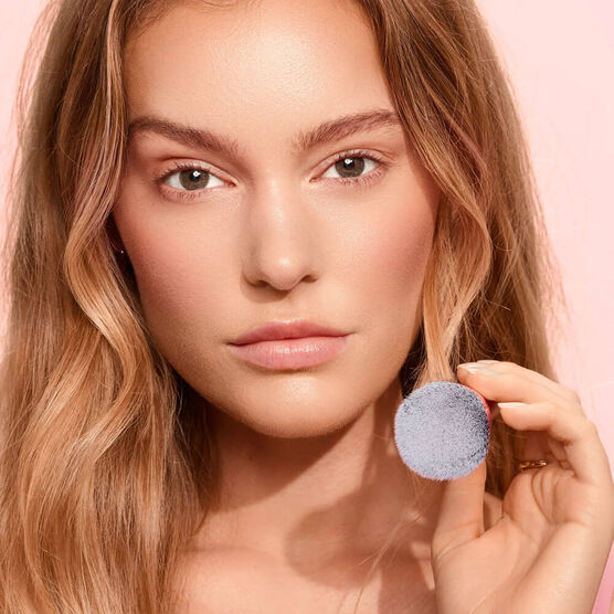 Pincel Redondo para Base Iluminadora Real Techniques